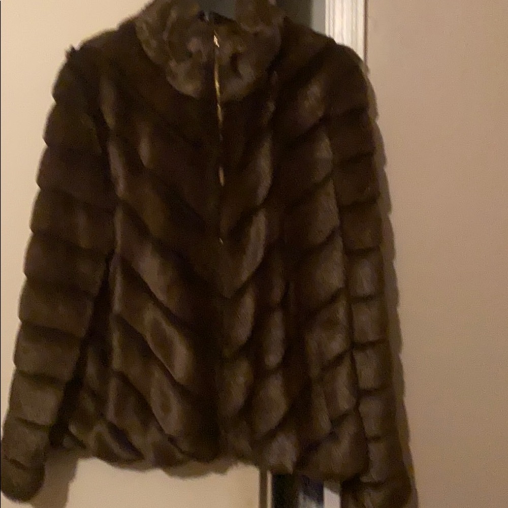 Brown faux fur jacket - Picture 2 of 4